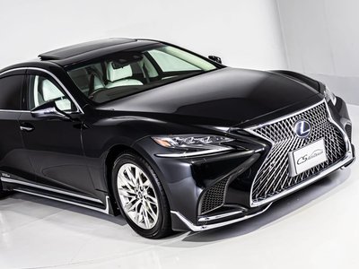 LEXUS LS - 7