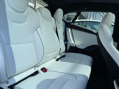 2023 Tesla MODEL S thumbnail 16