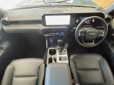 2025 Toyota LAND CRUISER 250 photo 2