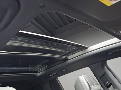 2025 Mercedes-BENZ GLS — миниатюра 25