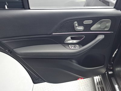 2025 Mercedes-BENZ GLS — миниатюра 15
