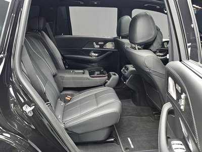 2025 Mercedes-BENZ GLS — миниатюра 17