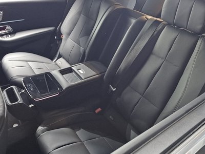 2025 Mercedes-BENZ GLS — миниатюра 31