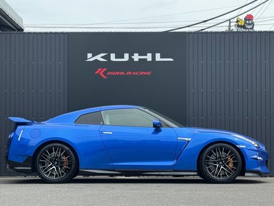 NISSAN GT-R - 8