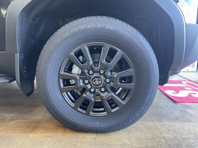 TOYOTA LAND CRUISER 250 - 9