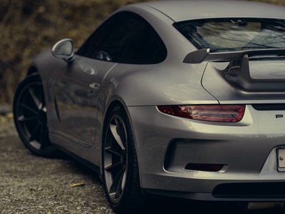 PORSCHE 911 - 9