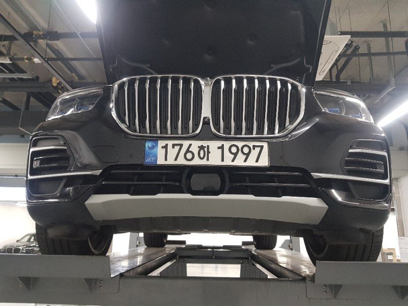 BMW X5 - View 1
