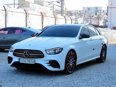 MERCEDES-BENZ E-CLASS - 1