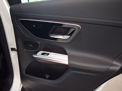 صورة مصغرة 22 لـ 2025 Mercedes-BENZ GLC