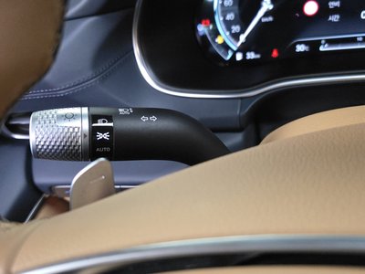 2023 Genesis GV80 thumbnail 28