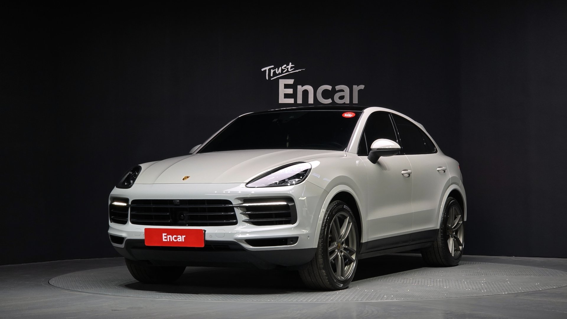 PORSCHE CAYENNE - View 1