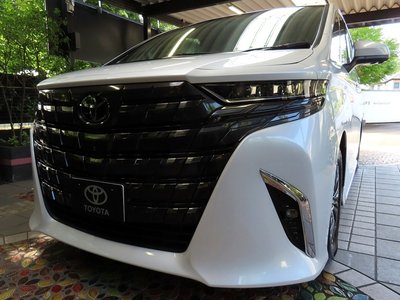 2025 Toyota ALPHARD — фото 5