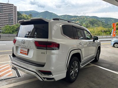 صورة مصغرة 11 لـ 2024 Toyota LAND CRUISER 300
