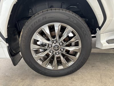 صورة مصغرة 23 لـ 2024 Toyota LAND CRUISER 300