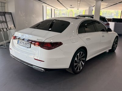 MERCEDES-BENZ E-CLASS - 5