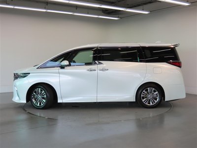 2023 Toyota ALPHARD — фото 6