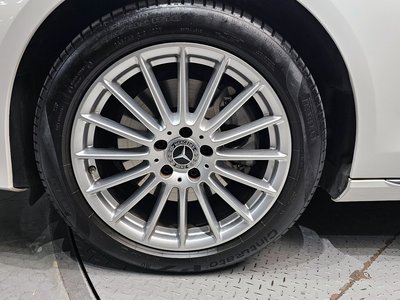 MERCEDES-BENZ E-CLASS - 6