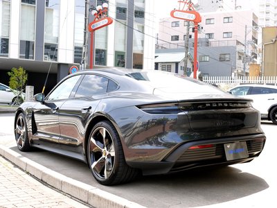 2022 Porsche TAYCAN 照片 4