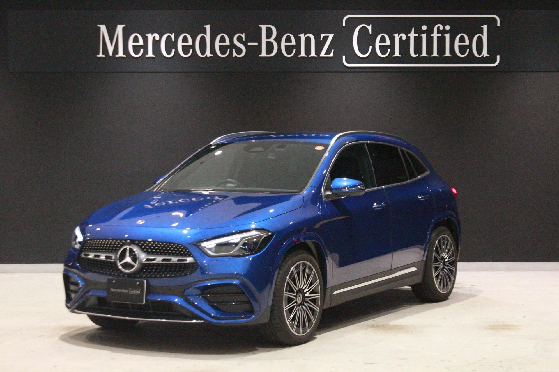 MERCEDES-BENZ GLA - View 1