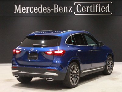 MERCEDES-BENZ GLA - 4