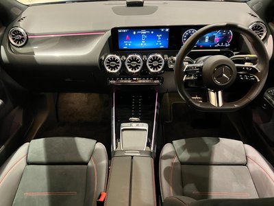 MERCEDES-BENZ GLA - 10