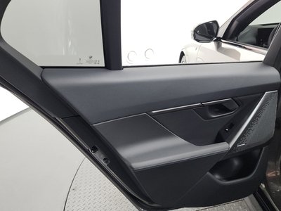 2025 BMW 5 SERIES — миниатюра 15