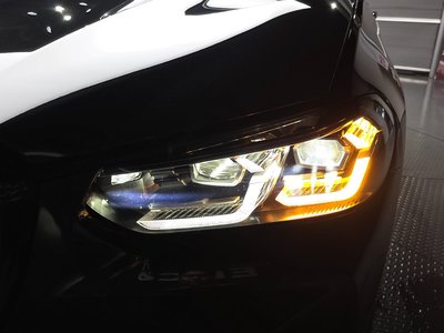 2025 BMW X4 照片 9