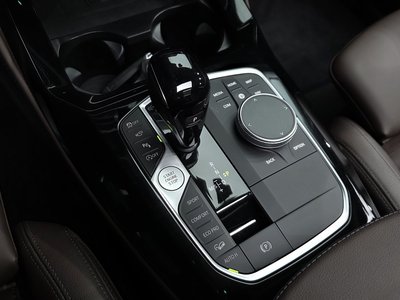 2025 BMW X4 缩略图 12