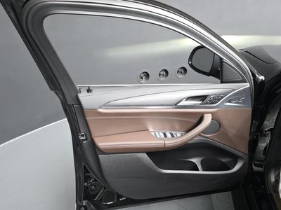 2025 BMW X4 缩略图 14