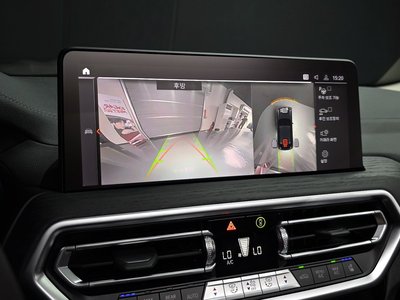 2025 BMW X4 缩略图 21