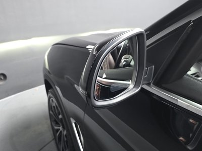 2025 BMW X4 缩略图 32