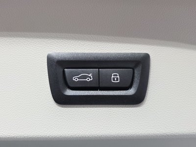 2025 BMW X4 缩略图 27