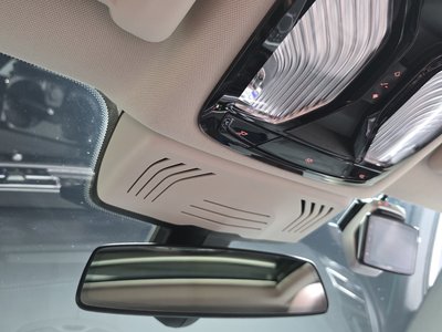 2025 BMW X4 缩略图 30