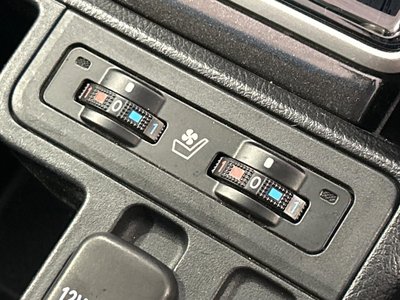 TOYOTA LAND CRUISER - 7