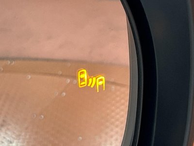 TOYOTA LAND CRUISER - 5