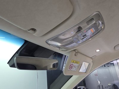 2021 Genesis GV70 — миниатюра 24