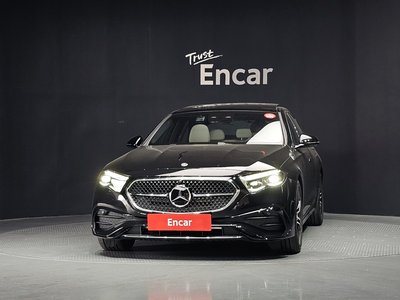 MERCEDES-BENZ E-CLASS - 2