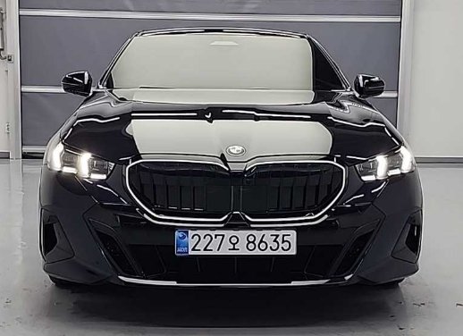 BMW 5 SERIES - View 1