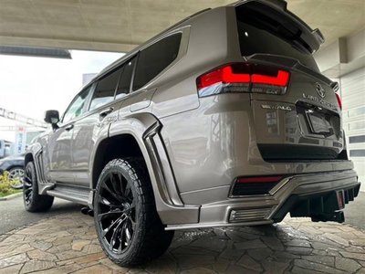 2023 Toyota LAND CRUISER 300 thumbnail 11