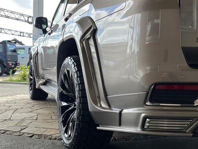 2023 Toyota LAND CRUISER 300 thumbnail 21
