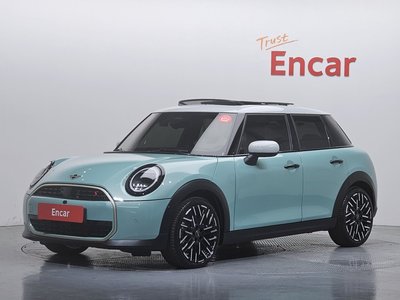صورة 1 لـ 2024 MINI COOPER S
