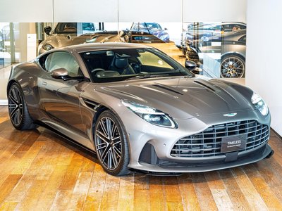 ASTON MARTIN DB12 - 6
