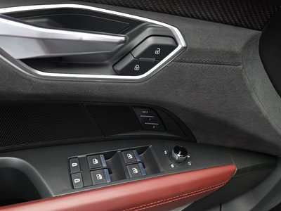 2022 AUDI E-TRON GT 缩略图 33