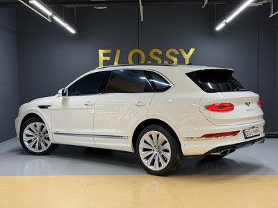 BENTLEY BENTAYGA - 3