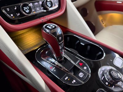 BENTLEY BENTAYGA - 5