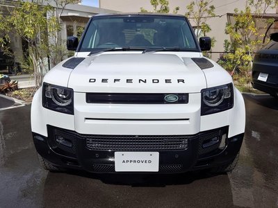 LAND ROVER DEFENDER - 7