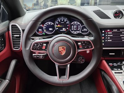 2023 Porsche CAYENNE thumbnail 19