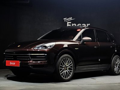 صورة 1 لـ 2023 Porsche CAYENNE