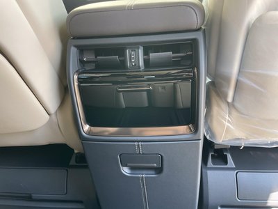 صورة مصغرة 32 لـ 2025 Toyota ALPHARD