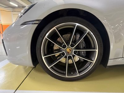 PORSCHE 911 - 6